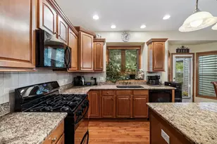 238 Willowwood Dr, Oswego, IL 60543 - Photo 9