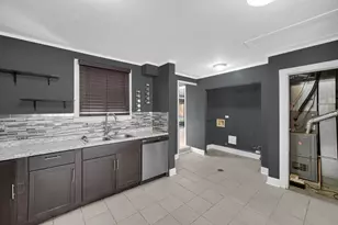 261 Minocqua St, Park Forest, IL 60466 - Photo 7