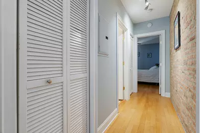 3654 W Belle Plaine Avenue #303, Chicago, IL 60618 - Photo 17