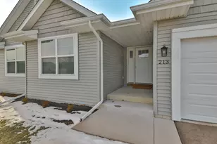 213 English Oak Ln, Poplar Grove, IL 61065 - Photo 3