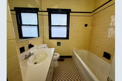 7741 S Oglesby Avenue, Chicago, IL 60649 - Photo 7