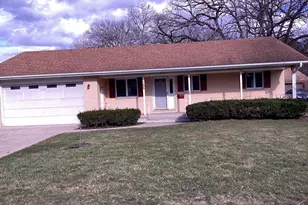 155 S Seymour Ave, Grayslake, IL 60030 - Photo 1