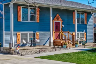 4 Maplewood Ln, Ottawa, IL 61350 - Photo 1