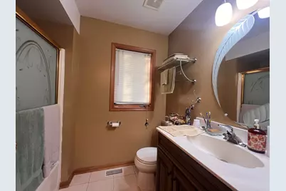 [Address not provided], Chicago, IL 60608 - Photo 9