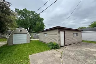 18013 Park Ave, Lansing, IL 60438 - Photo 23