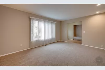 46 Ingleshire Road, Montgomery, IL 60538 - Photo 5