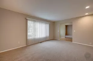 46 Ingleshire Rd, Montgomery, IL 60538 - Photo 5