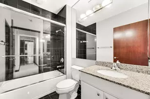 33 W Ontario St, Chicago, IL 60610 - Photo 15