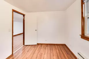 5150 W Carmen Ave, Chicago, IL 60630 - Photo 15