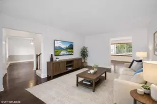 366 Ventura Club Dr, Roselle, IL 60172 - Photo 5