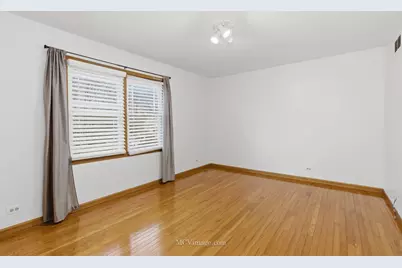 1070 N Ashbury Avenue, Bolingbrook, IL 60440 - Photo 13