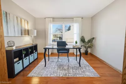 725 Leslie Lane, Schaumburg, IL 60194 - Photo 5