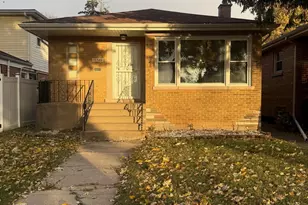 12549 S Laflin St, Calumet Park, IL 60827 - Photo 1