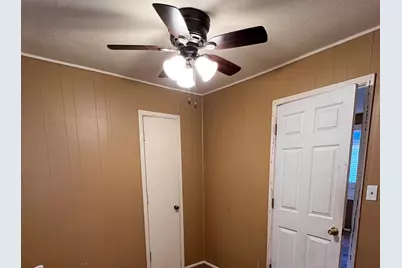 708 N Madison Street, Lincoln, IL 62656 - Photo 9