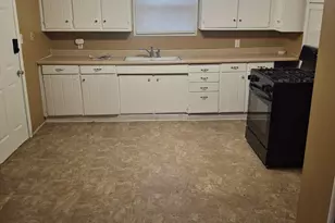 708 N Madison St, Lincoln, IL 62656 - Photo 7