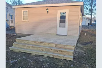 708 N Madison Street, Lincoln, IL 62656 - Photo 1