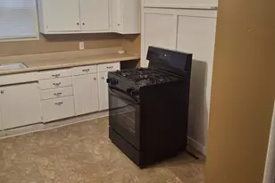 708 N Madison St, Lincoln, IL 62656 - Photo 5