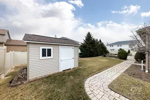 9361 Keswick Dr, Woodridge, IL 60517 - Photo 45