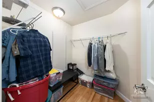 9361 Keswick Dr, Woodridge, IL 60517 - Photo 21