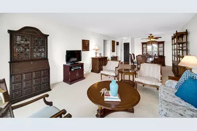 900 E Wilmette Road #406, Palatine, IL 60074 - Photo 7