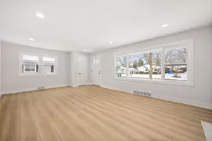 400 Kishwaukee Dr, Sycamore, IL 60178 - Photo 9