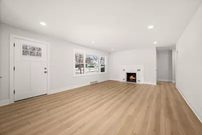 400 Kishwaukee Drive, Sycamore, IL 60178 - Photo 7