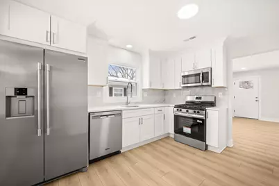 400 Kishwaukee Drive, Sycamore, IL 60178 - Photo 3