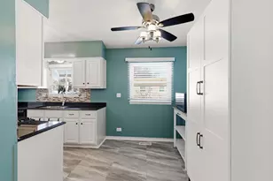 304 Jonquil Ct, Aurora, IL 60504 - Photo 17