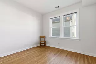 3222 W Berteau Ave, Chicago, IL 60618 - Photo 7