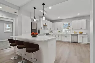 12404 S Wood St, Calumet Park, IL 60827 - Photo 5