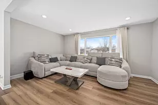 25727 S McCorkle Ave, Monee, IL 60449 - Photo 3