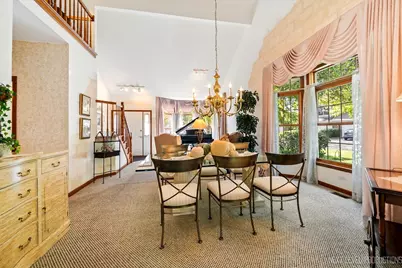 1919 Waverly Circle, Saint Charles, IL 60174 - Photo 7