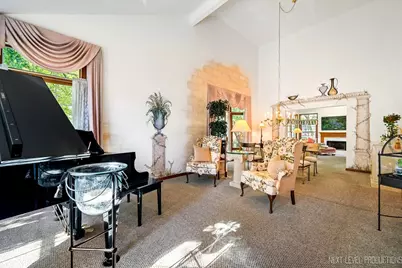 1919 Waverly Circle, Saint Charles, IL 60174 - Photo 5