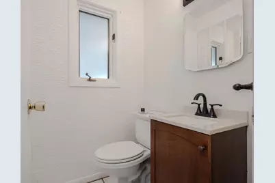 18940 Baker Avenue, Country Club Hills, IL 60478 - Photo 9