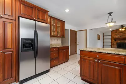 7816 Dorchester Lane, Darien, IL 60561 - Photo 11