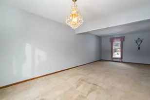 7816 Dorchester Ln, Darien, IL 60561 - Photo 21