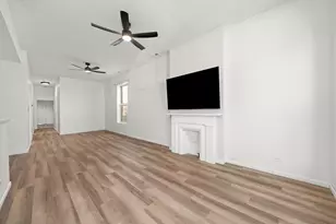 2345 W Grenshaw St, Chicago, IL 60612 - Photo 3