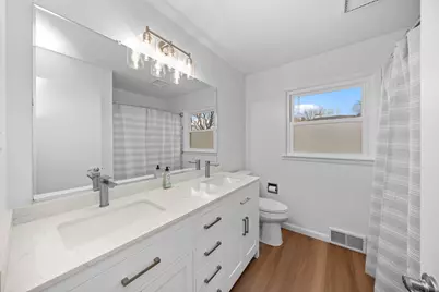 917 Sunset Avenue, Earlville, IL 60518 - Photo 15