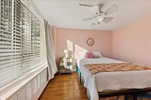 1355 N Sandburg Terrace, Chicago, IL 60610 - Photo 15