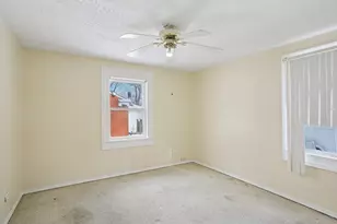 1612 N Prairie Ave, Crest Hill, IL 60403 - Photo 7