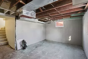 1612 N Prairie Ave, Crest Hill, IL 60403 - Photo 11