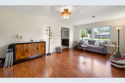 100 Des Plaines Lane, Hoffman Estates, IL 60169 - Photo 13