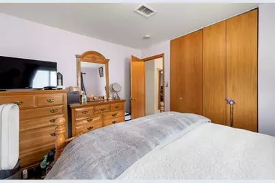 100 Des Plaines Lane, Hoffman Estates, IL 60169 - Photo 23