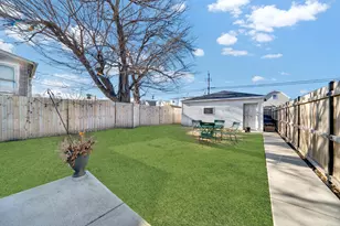 1522 N Leamington Ave, Chicago, IL 60651 - Photo 5