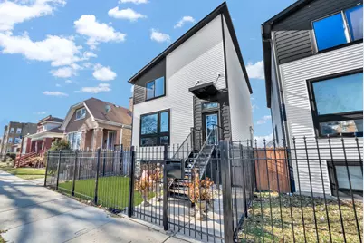 1522 N Leamington Avenue, Chicago, IL 60651 - Photo 1