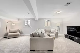 850 S Saylor Ave, Elmhurst, IL 60126 - Photo 15