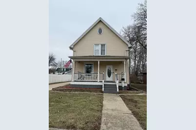 316 W Henry Street, Pontiac, IL 61764 - Photo 1