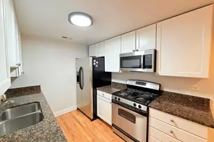 1416 W Lunt Ave, Chicago, IL 60626 - Photo 5
