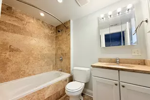 1416 W Lunt Ave, Chicago, IL 60626 - Photo 19