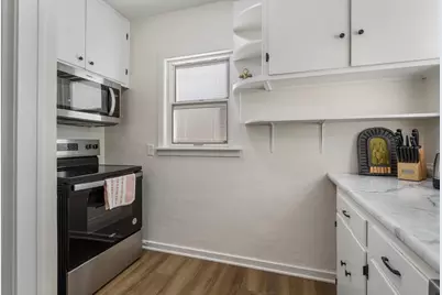 1003 W William Street, Champaign, IL 61821 - Photo 9